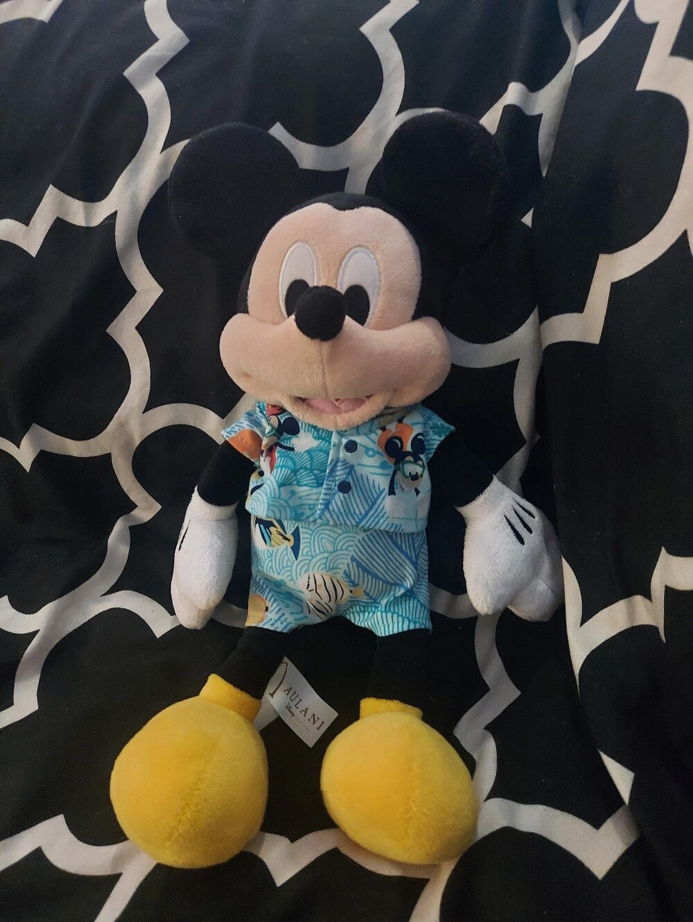RARE Disney Aulani Resort Mickey Mouse 12" Plush w/Tori Richard Hawaiin Shirt